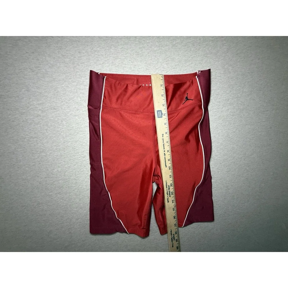 Jordan Tight fit Athletic Shorts Burgundy And Red Size M